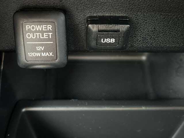 Honda Jazz Es + I-Vtec Cvt 