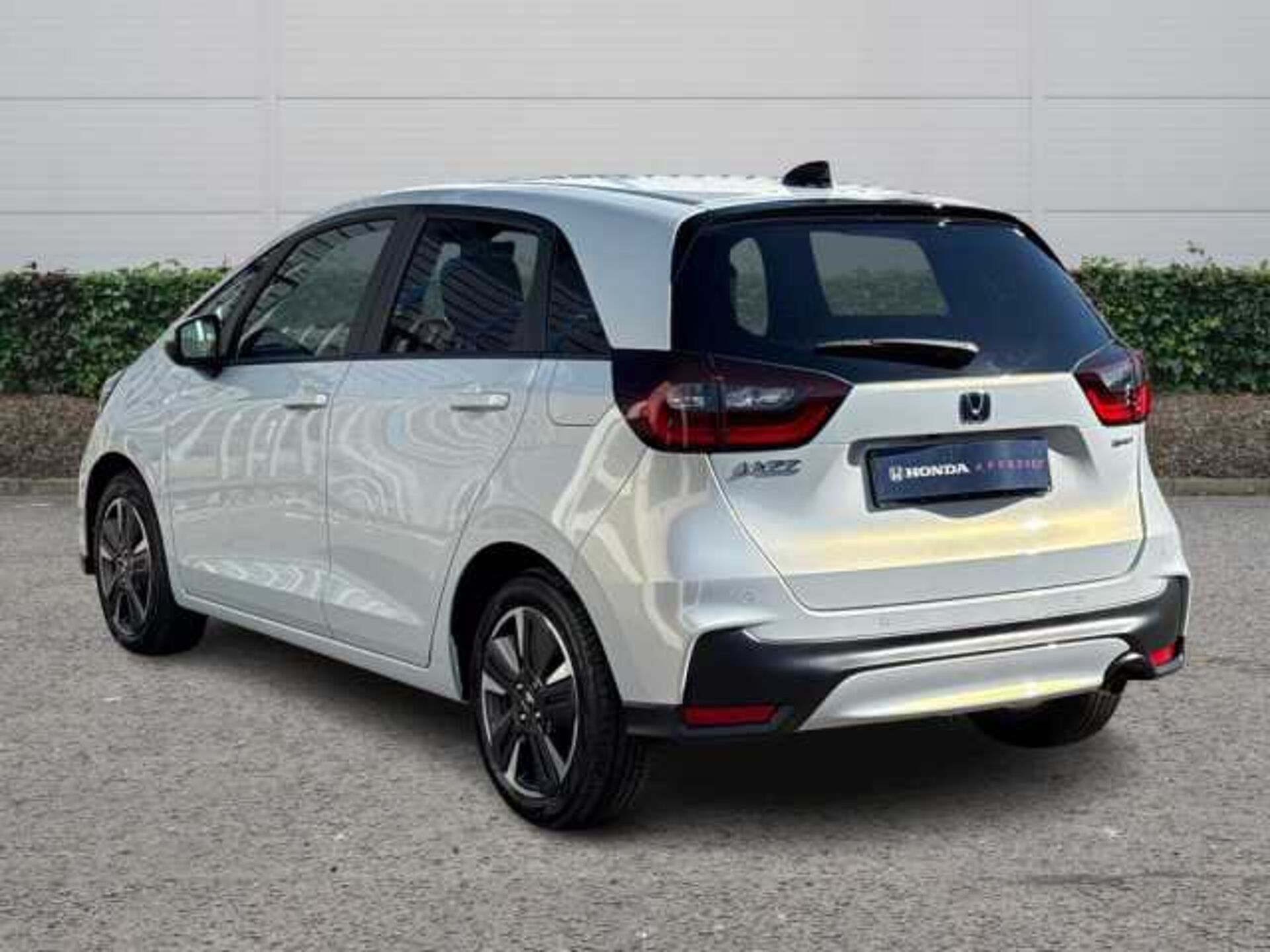 Honda Jazz Hybrid 1.5 h i-MMD Advance Hatchback 5dr Petrol Hybrid eCVT Euro 6 (s/s) (122 ps) 