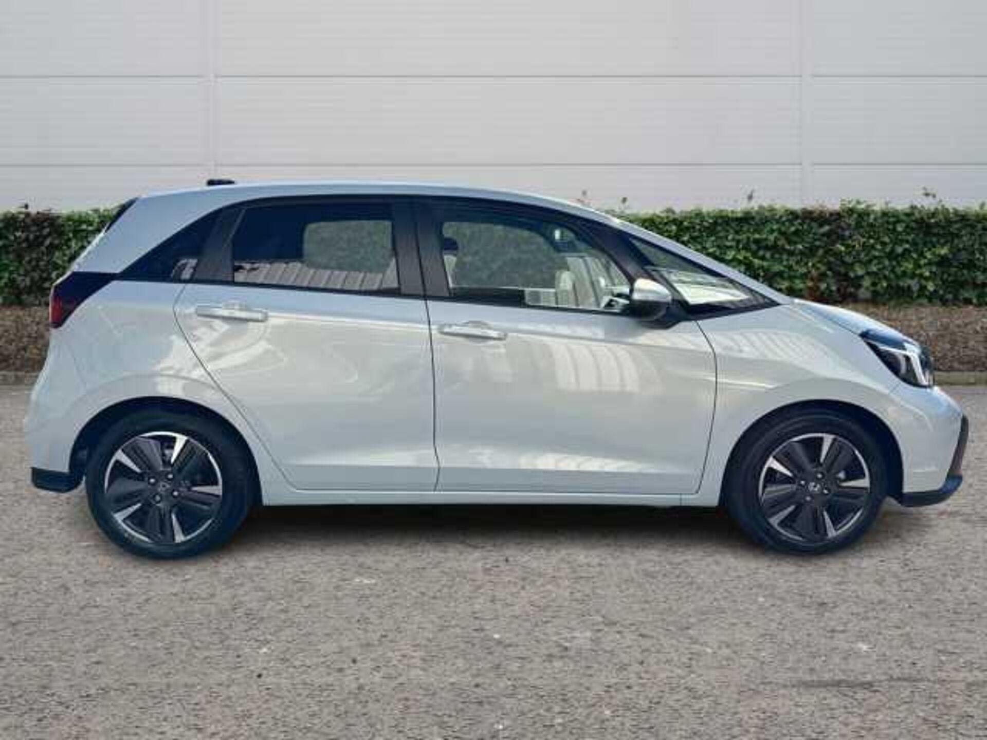 Honda Jazz Hybrid 1.5 h i-MMD Advance Hatchback 5dr Petrol Hybrid eCVT Euro 6 (s/s) (122 ps) 