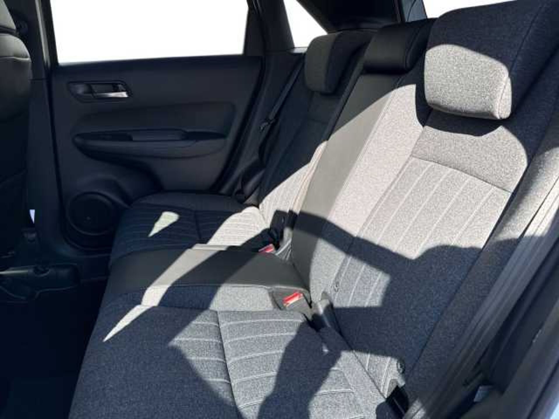 Honda Jazz Hybrid 1.5 h i-MMD Advance Hatchback 5dr Petrol Hybrid eCVT Euro 6 (s/s) (122 ps) 