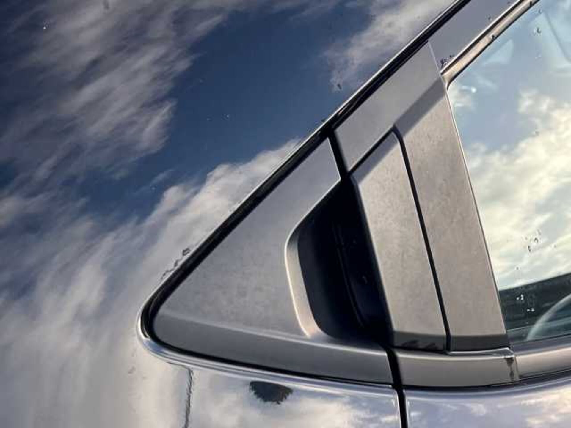 Honda HR-V Hybrid Elegance I-Mmd Cvt 