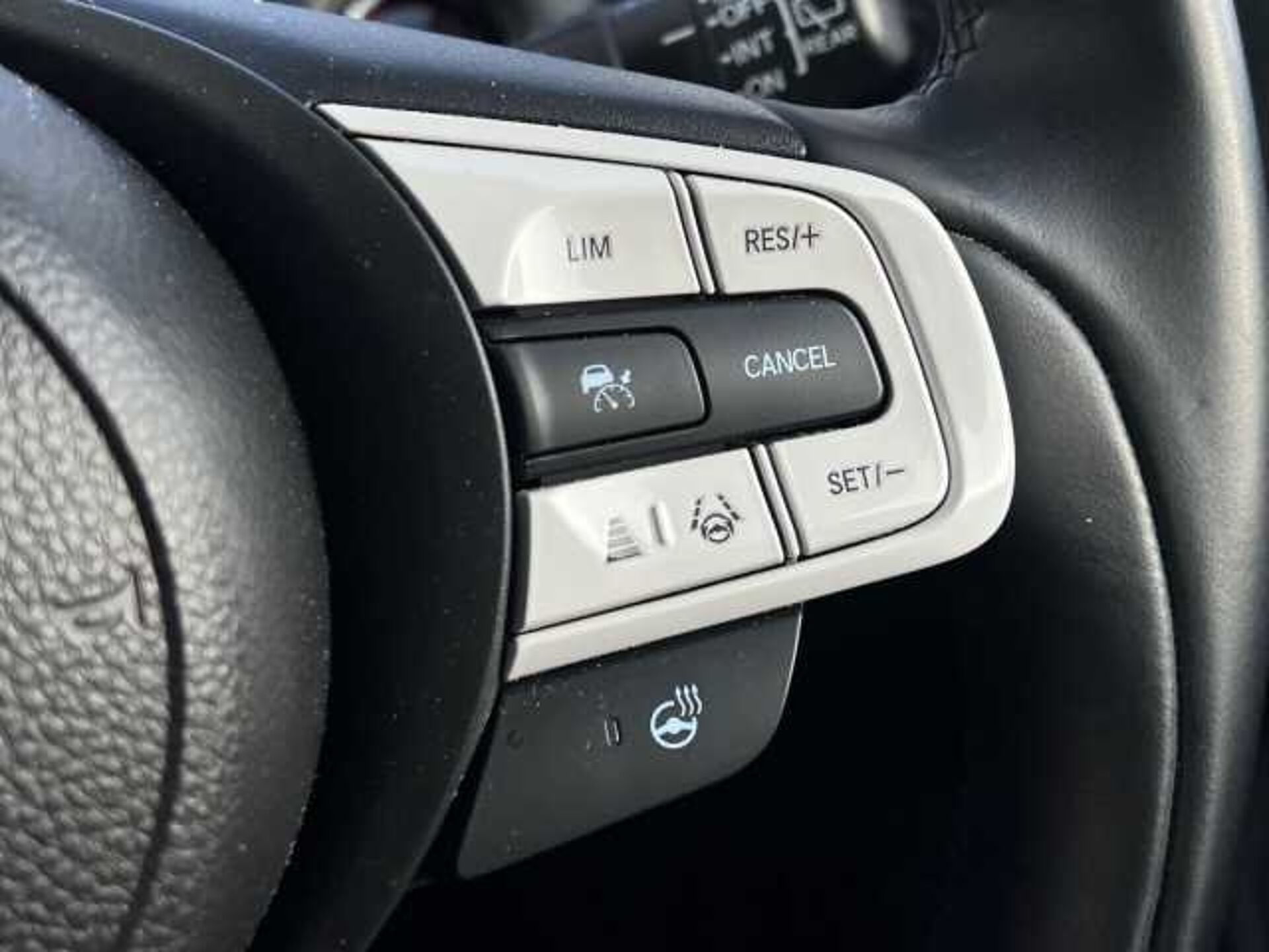 Honda Jazz Hybrid 1.5 h i-MMD Crosstar Advance Hatchback 5dr Petrol Hybrid eCVT Euro 6 (s/s) (122 