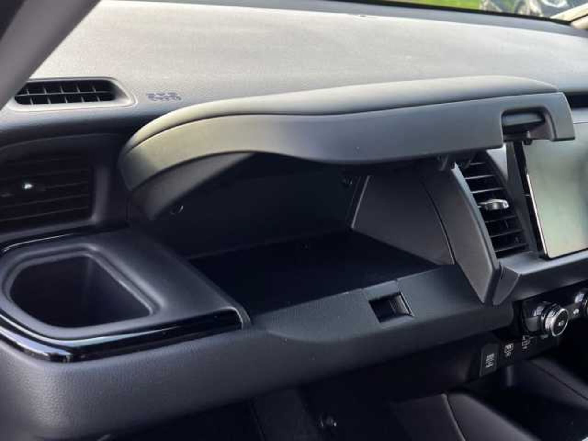 Honda Jazz Hybrid 1.5 h i-MMD Crosstar Advance Hatchback 5dr Petrol Hybrid eCVT Euro 6 (s/s) (122 