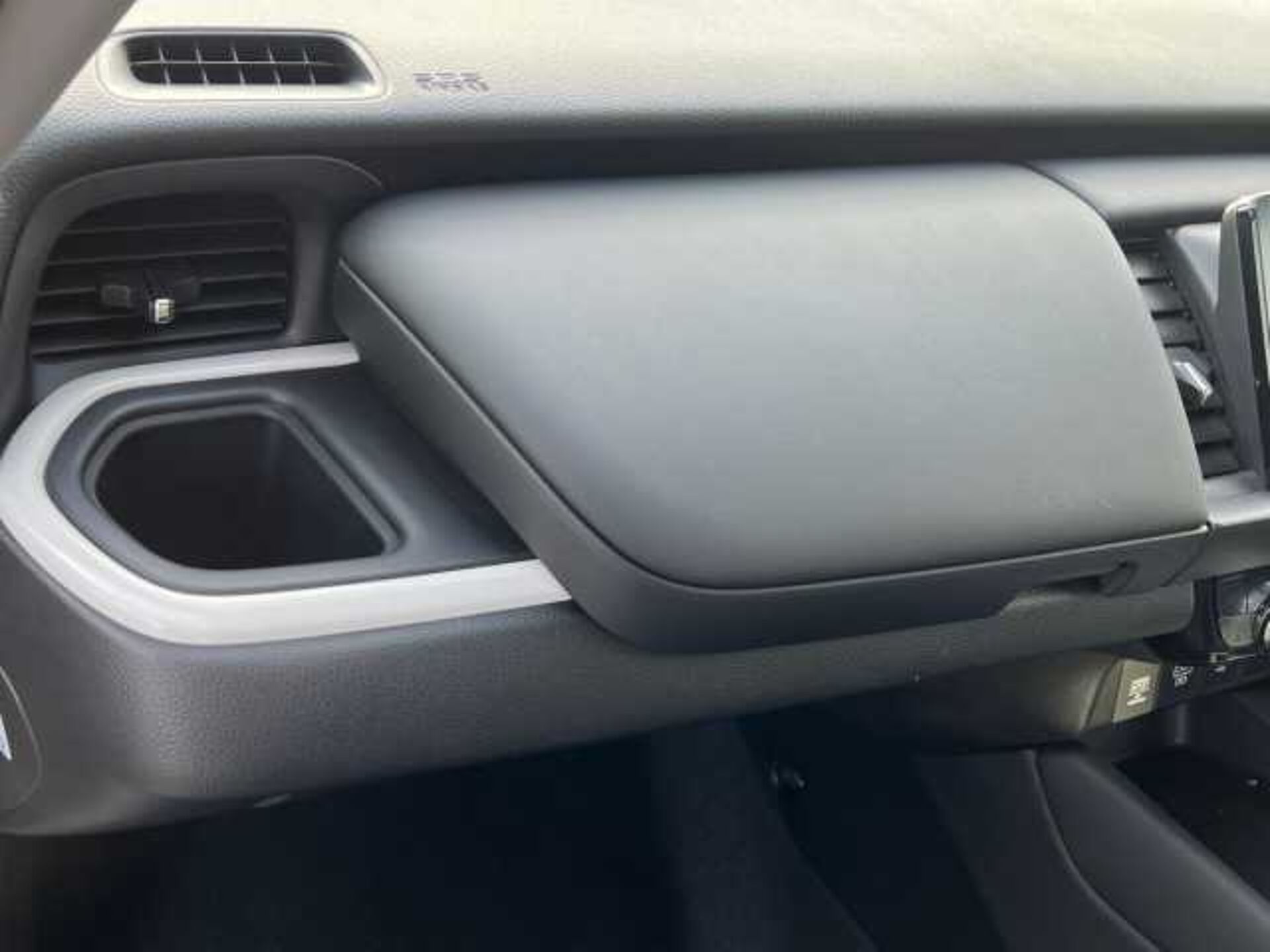 Honda Jazz Hybrid 1.5 h i-MMD Advance Hatchback 5dr Petrol Hybrid eCVT Euro 6 (s/s) (122 ps) 