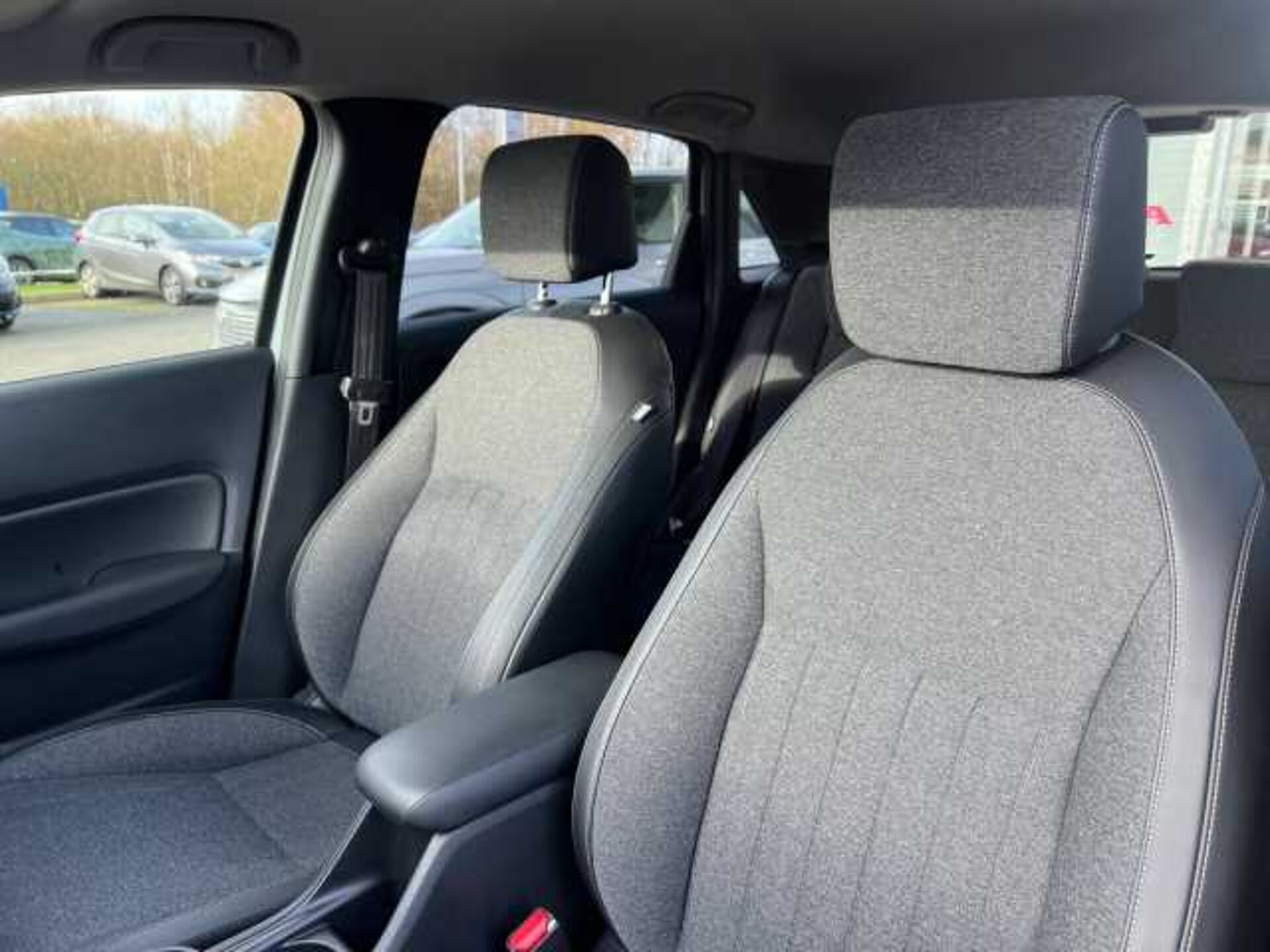 Honda Jazz Hybrid 1.5 h i-MMD Advance Hatchback 5dr Petrol Hybrid eCVT Euro 6 (s/s) (122 ps) 