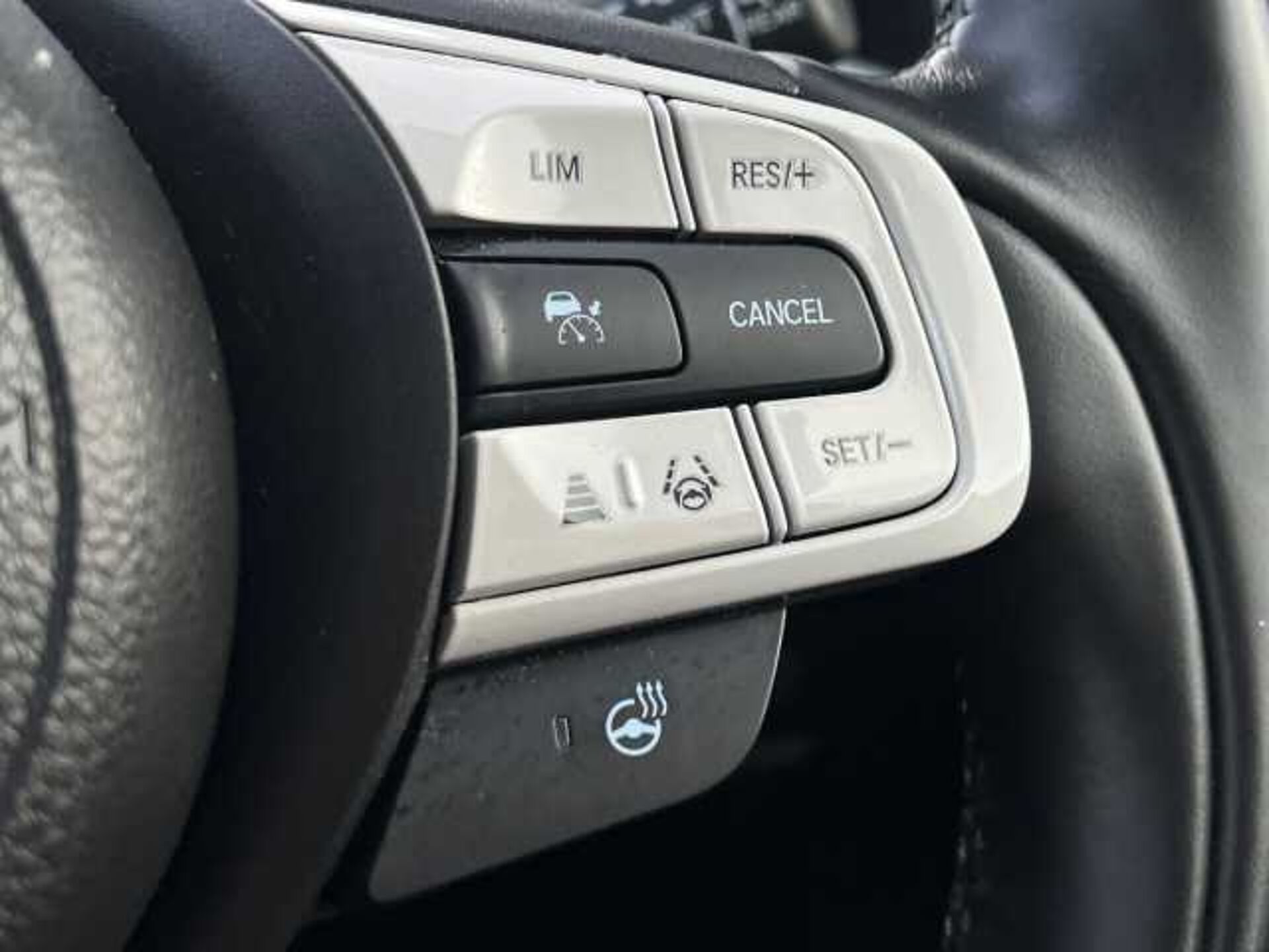 Honda Jazz Hybrid 1.5 h i-MMD Advance Hatchback 5dr Petrol Hybrid eCVT Euro 6 (s/s) (122 ps) 