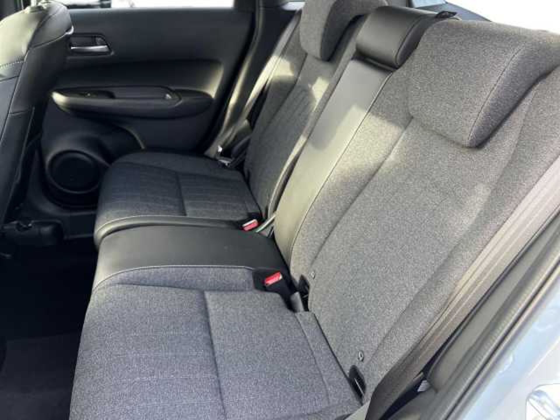 Honda Jazz Hybrid 1.5 h i-MMD Advance Hatchback 5dr Petrol Hybrid eCVT Euro 6 (s/s) (122 ps) 