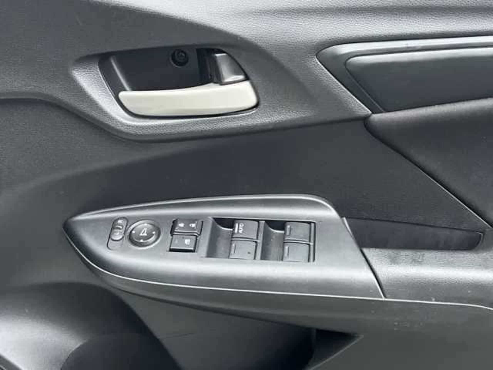 Honda Jazz 1.3 i-VTEC S Hatchback 5dr Petrol CVT Euro 6 (s/s) (102 ps) 