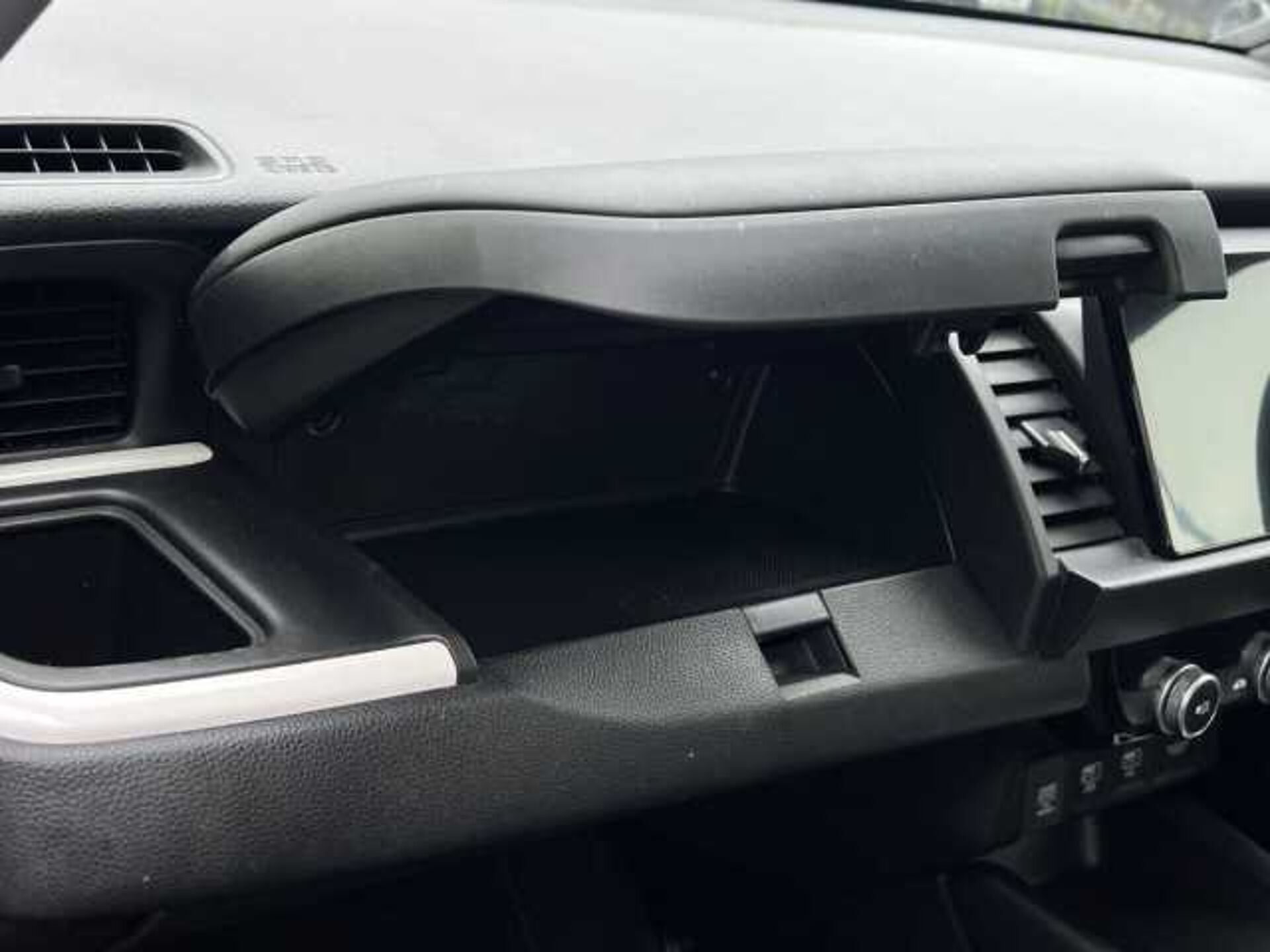 Honda Jazz Hybrid 1.5 h i-MMD SR Hatchback 5dr Petrol Hybrid eCVT Euro 6 (s/s) (109 ps) 