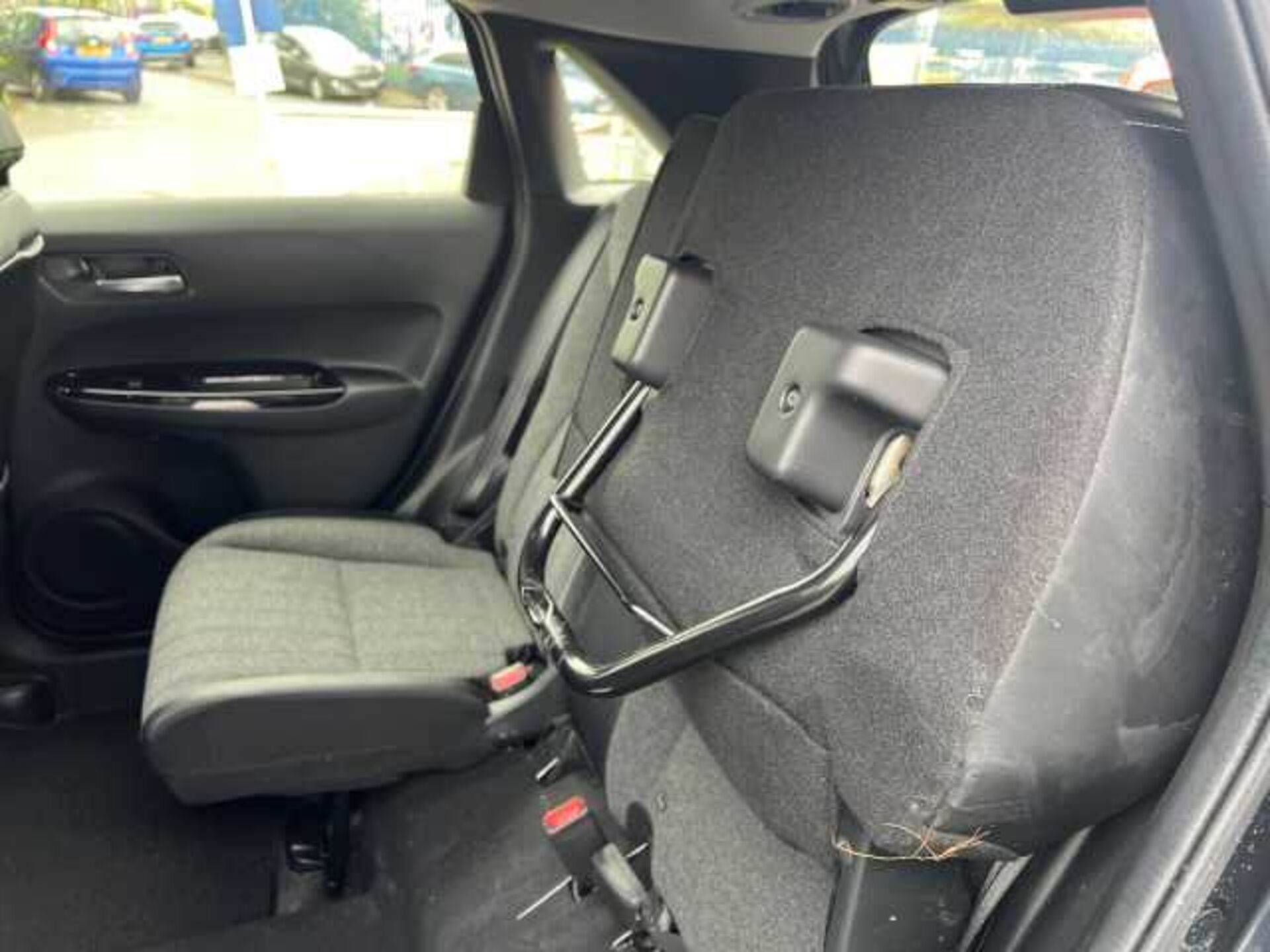 Honda Jazz Hybrid 1.5 h i-MMD SR Hatchback 5dr Petrol Hybrid eCVT Euro 6 (s/s) (109 ps) 