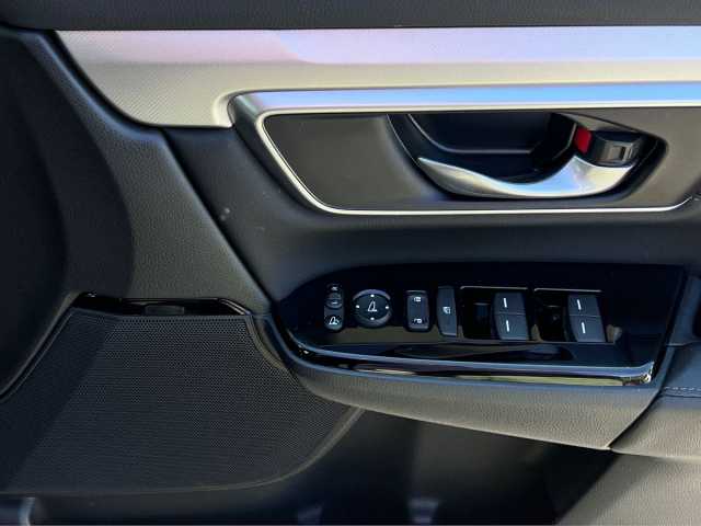 Honda CR-V Hybrid 2.0 h i-MMD SR SUV 5dr Petrol Hybrid eCVT 4WD Euro 6 (s/s) (184 ps) 