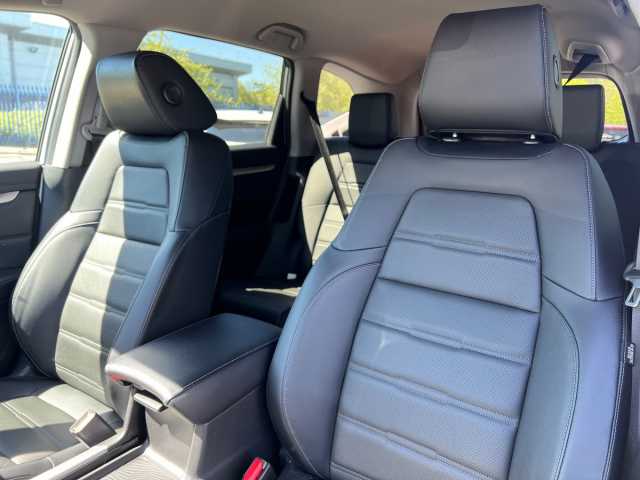 Honda CR-V Hybrid 2.0 h i-MMD SR SUV 5dr Petrol Hybrid eCVT 4WD Euro 6 (s/s) (184 ps) 