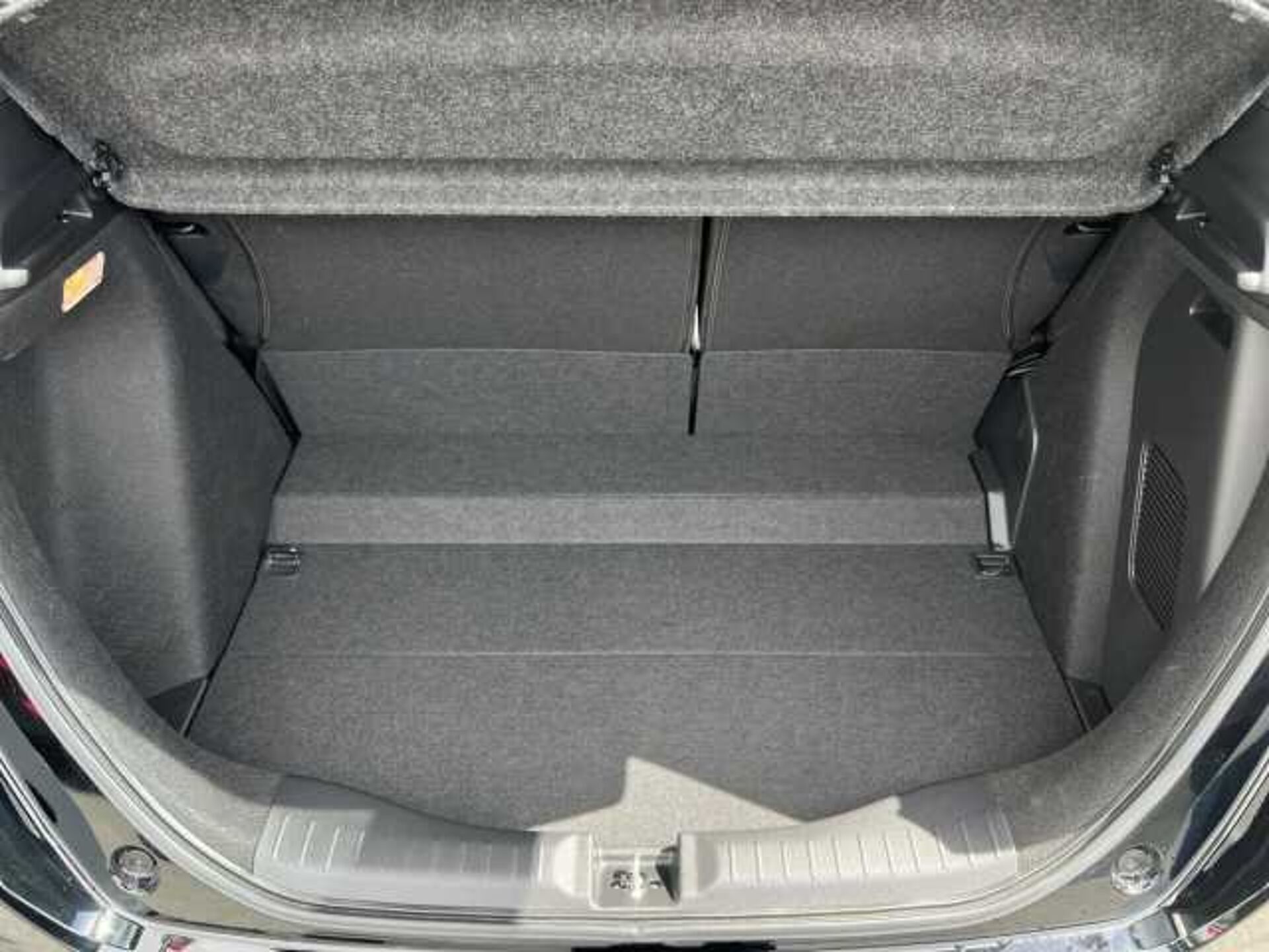 Honda Jazz Hybrid 1.5 h i-MMD Advance Hatchback 5dr Petrol Hybrid eCVT Euro 6 (s/s) (122 ps) 