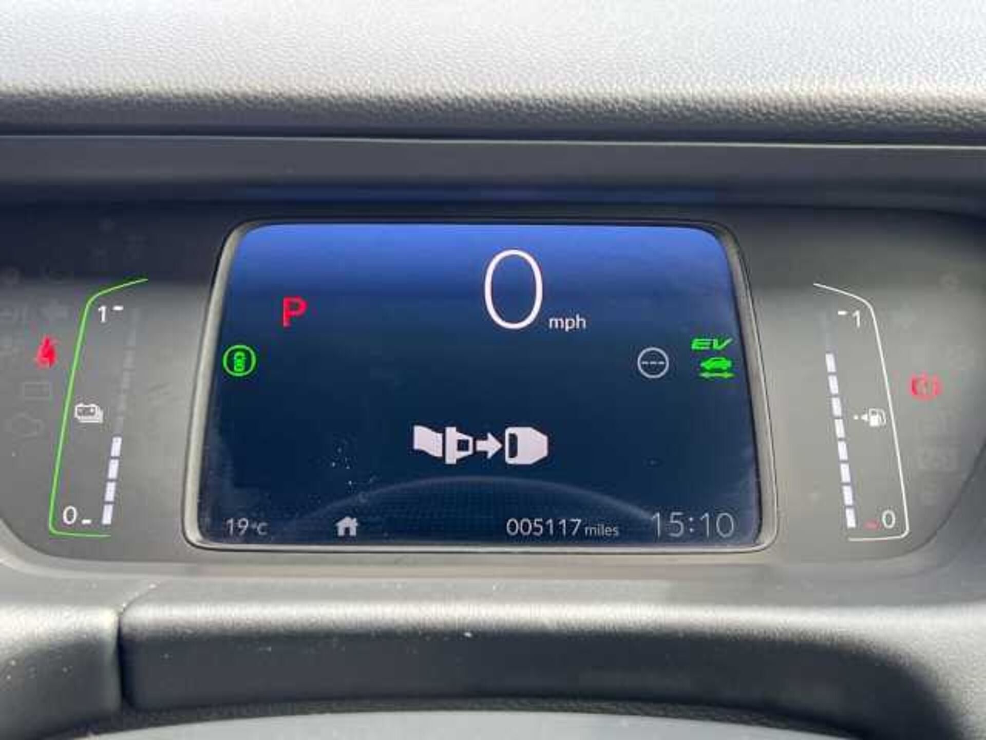 Honda Jazz Hybrid 1.5 h i-MMD Advance Hatchback 5dr Petrol Hybrid eCVT Euro 6 (s/s) (122 ps) 