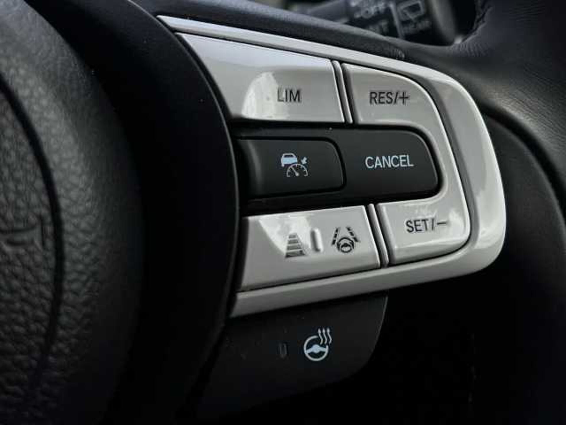Honda Jazz Hybrid 1.5 h i-MMD Advance Hatchback 5dr Petrol Hybrid eCVT Euro 6 (s/s) (122 ps) 