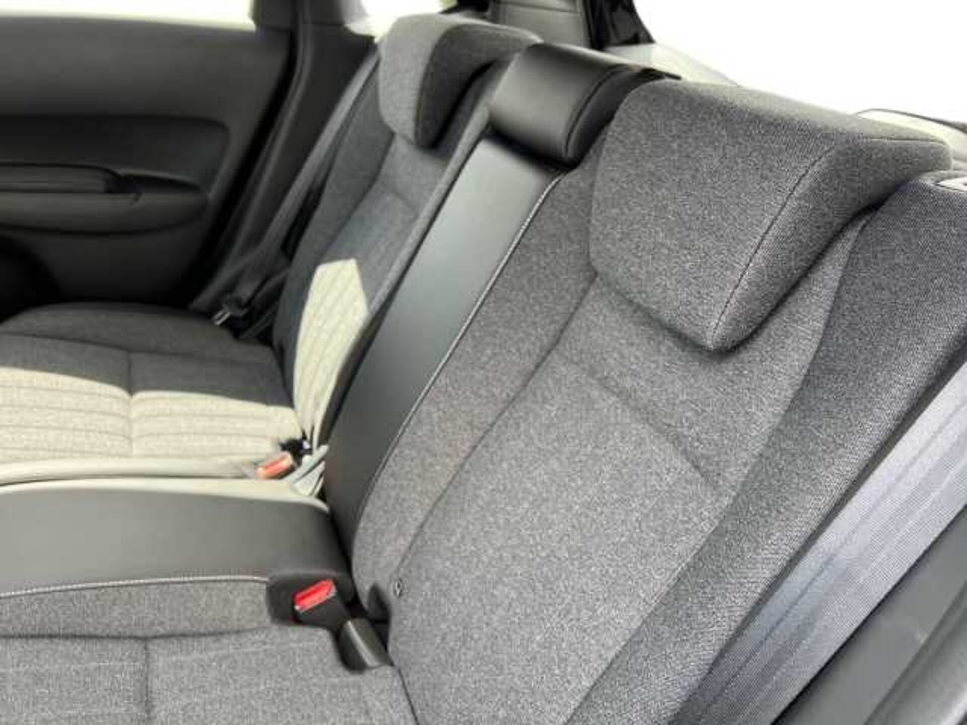 Honda Jazz Hybrid 1.5 h i-MMD Advance Hatchback 5dr Petrol Hybrid eCVT Euro 6 (s/s) (122 ps) 