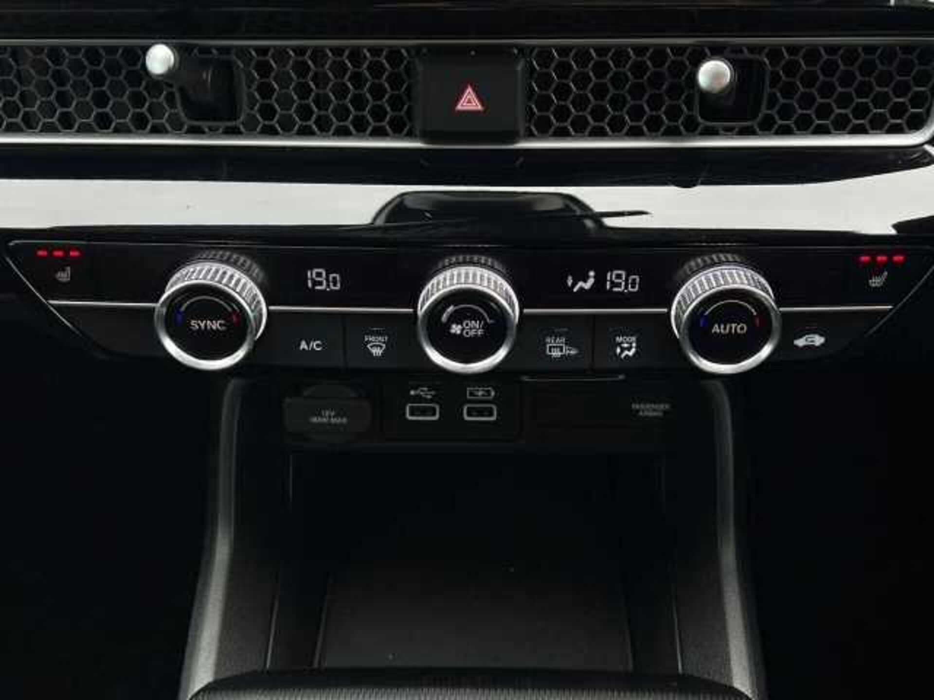 Honda Civic Hybrid 2.0 h i-MMD Elegance Hatchback 5dr Petrol Hybrid eCVT Euro 6 (s/s) (184 ps) 