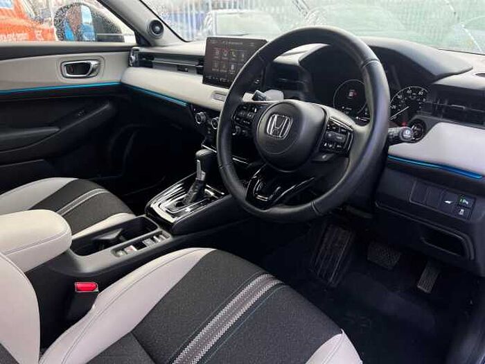 Honda HR-V Hybrid 1.5 h i-MMD e:HEV Advance Style SUV 5dr Petrol Hybrid CVT Euro 6 (s/s) (131 ps) 