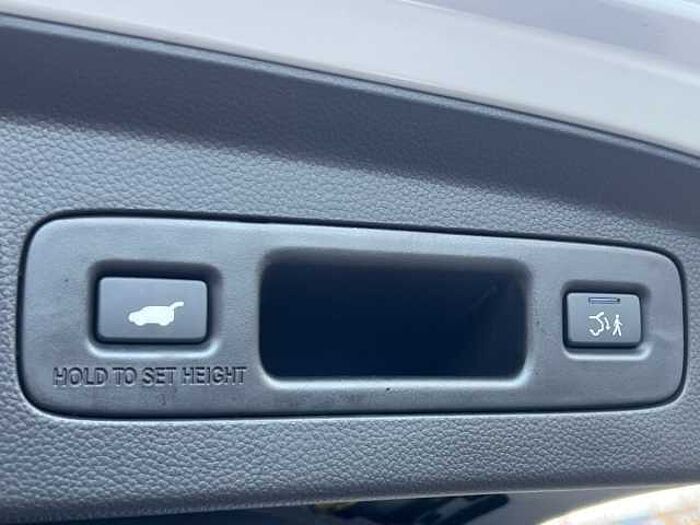 Honda HR-V Hybrid 1.5 h i-MMD e:HEV Advance Style SUV 5dr Petrol Hybrid CVT Euro 6 (s/s) (131 ps) 