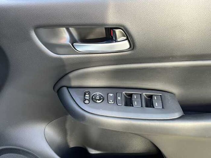 Honda Jazz Hybrid 1.5 h i-MMD Advance Hatchback 5dr Petrol Hybrid eCVT Euro 6 (s/s) (122 ps) 