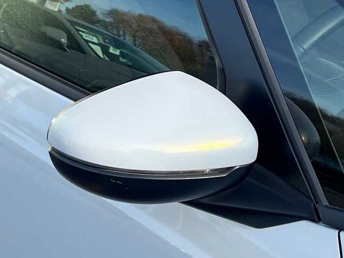 Honda Jazz Hybrid 1.5 h i-MMD Advance Hatchback 5dr Petrol Hybrid eCVT Euro 6 (s/s) (122 ps) 