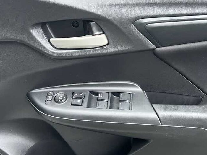 Honda Jazz 1.3 i-VTEC S Hatchback 5dr Petrol CVT Euro 6 (s/s) (102 ps) 