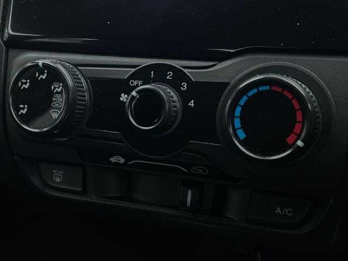 Honda Jazz 1.3 i-VTEC S Hatchback 5dr Petrol CVT Euro 6 (s/s) (102 ps) 