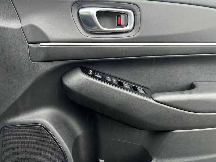 Honda HR-V Hybrid 1.5 h i-MMD Advance SUV 5dr Petrol Hybrid CVT Euro 6 (s/s) (131 ps) 