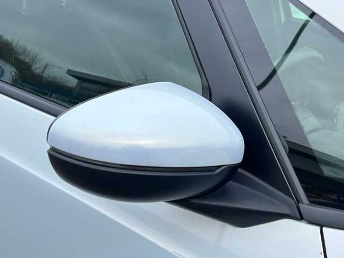 Honda Jazz Hybrid 1.5 h i-MMD Advance Hatchback 5dr Petrol Hybrid eCVT Euro 6 (s/s) (122 ps) 