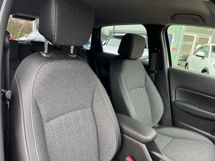 Honda Jazz Hybrid 1.5 h i-MMD Advance Hatchback 5dr Petrol Hybrid eCVT Euro 6 (s/s) (122 ps) 