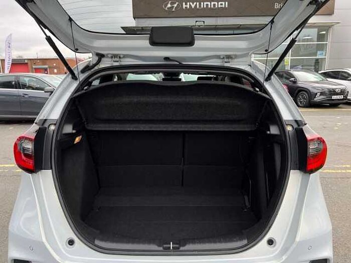 Honda Jazz Hybrid 1.5 h i-MMD Advance Hatchback 5dr Petrol Hybrid eCVT Euro 6 (s/s) (122 ps) 