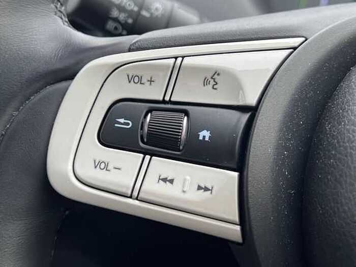 Honda Jazz Hybrid 1.5 h i-MMD Advance Hatchback 5dr Petrol Hybrid eCVT Euro 6 (s/s) (122 ps) 