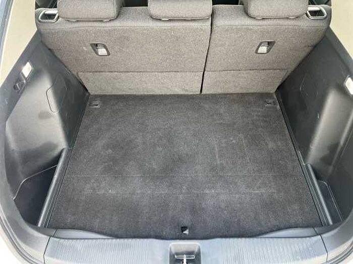 Honda HR-V Hybrid 1.5 h i-MMD Elegance SUV 5dr Petrol Hybrid CVT Euro 6 (s/s) (131 ps) 