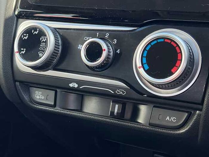 Honda Jazz 1.3 i-VTEC SE Navi Hatchback 5dr Petrol CVT Euro 6 (s/s) (102 ps) 