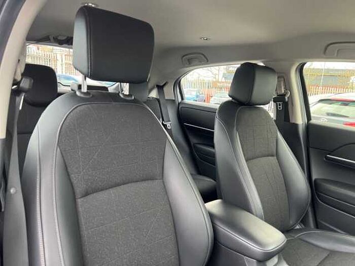 Honda HR-V Hybrid 1.5 h i-MMD Advance SUV 5dr Petrol Hybrid CVT Euro 6 (s/s) (131 ps) 