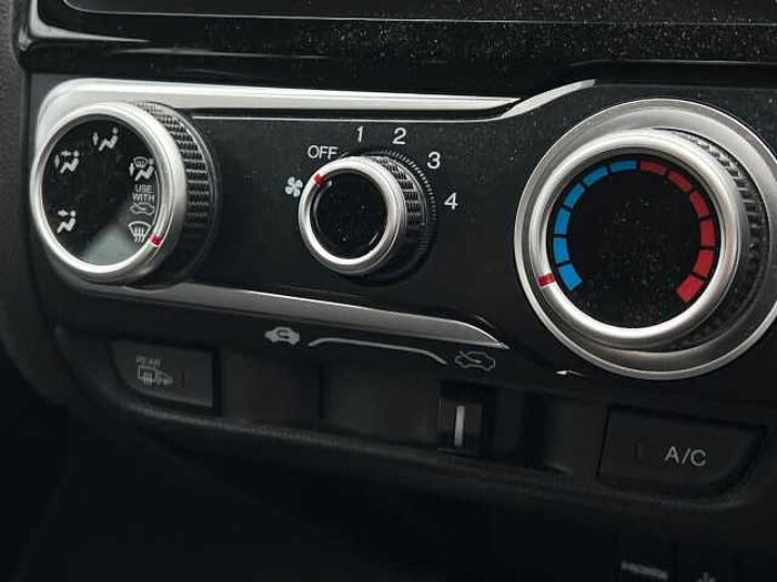 Honda Jazz 1.3 i-VTEC SE Hatchback 5dr Petrol CVT Euro 6 (s/s) (102 ps) 