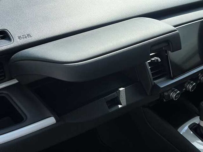 Honda Jazz Hybrid 1.5 h i-MMD SR Hatchback 5dr Petrol Hybrid eCVT Euro 6 (s/s) (109 ps) 