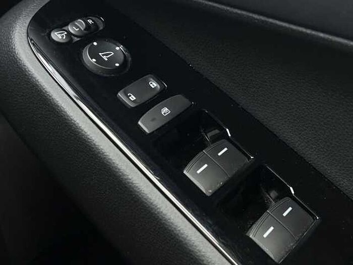 Honda HR-V Hybrid 1.5 h i-MMD Advance SUV 5dr Petrol Hybrid CVT Euro 6 (s/s) (131 ps) 