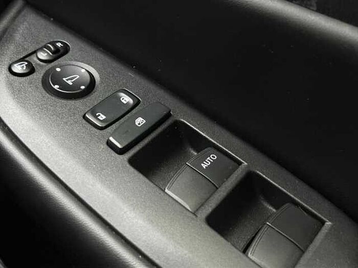 Honda Jazz Hybrid 1.5 h i-MMD SR Hatchback 5dr Petrol Hybrid eCVT Euro 6 (s/s) (109 ps) 
