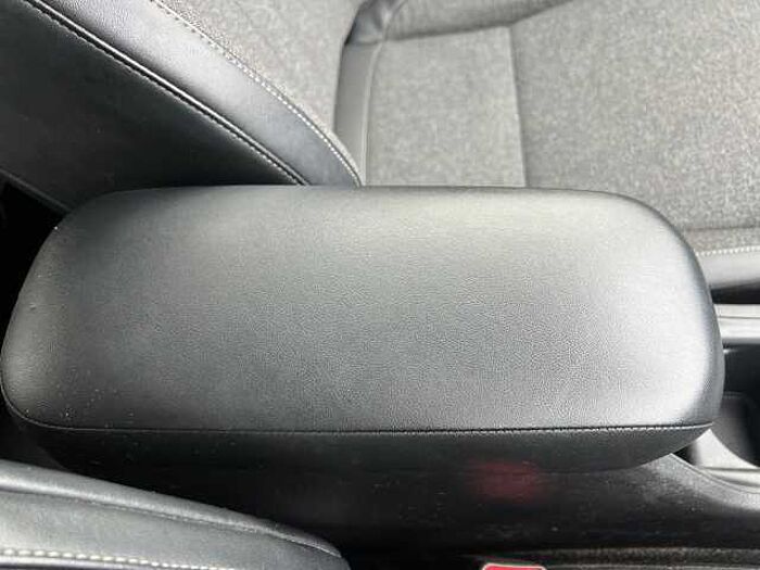 Honda Jazz Hybrid 1.5 h i-MMD SR Hatchback 5dr Petrol Hybrid eCVT Euro 6 (s/s) (109 ps) 