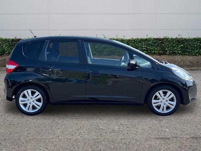 Honda Jazz 1.4 i-VTEC ES Plus Hatchback 5dr Petrol CVT Euro 5 (99 ps) 