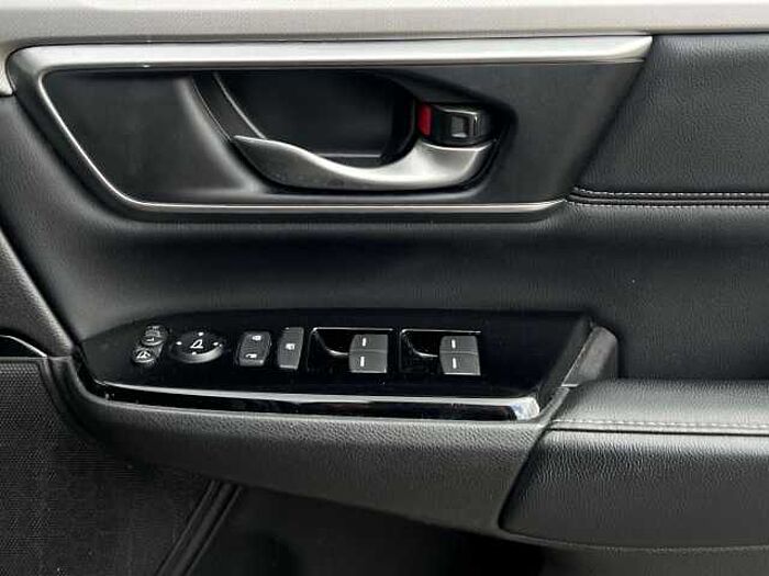 Honda CR-V Hybrid 2.0 h i-MMD SR SUV 5dr Petrol Hybrid eCVT 4WD Euro 6 (s/s) (184 ps) 