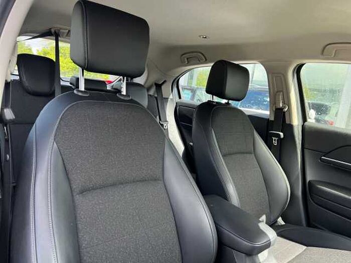 Honda HR-V Hybrid 1.5 h i-MMD Advance SUV 5dr Petrol Hybrid CVT Euro 6 (s/s) (131 ps) 