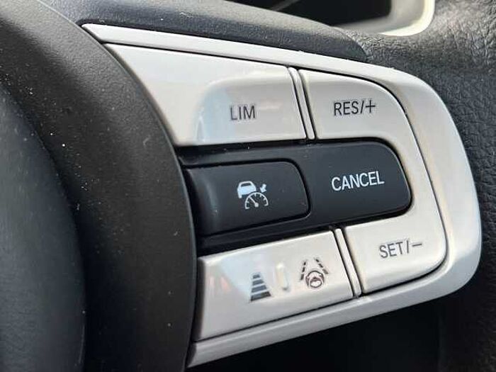 Honda Jazz Hybrid 1.5 h i-MMD SR Hatchback 5dr Petrol Hybrid eCVT Euro 6 (s/s) (109 ps) 