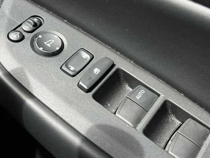 Honda Jazz Hybrid 1.5 h i-MMD SR Hatchback 5dr Petrol Hybrid eCVT Euro 6 (s/s) (109 ps) 