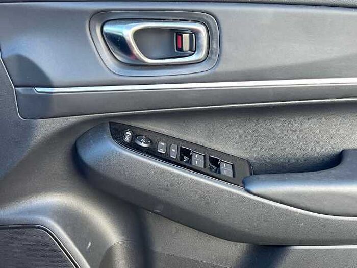 Honda HR-V Hybrid 1.5 h i-MMD Advance SUV 5dr Petrol Hybrid CVT Euro 6 (s/s) (131 ps) 