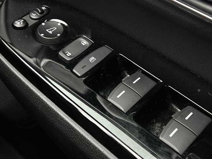 Honda CR-V Hybrid 2.0 h i-MMD SR SUV 5dr Petrol Hybrid eCVT Euro 6 (s/s) (184 ps) 