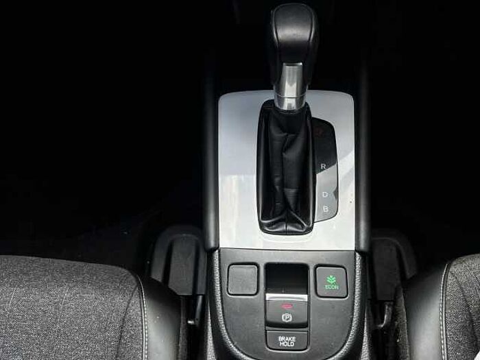Honda Jazz Hybrid 1.5 h i-MMD Advance Hatchback 5dr Petrol Hybrid eCVT Euro 6 (s/s) (122 ps) 