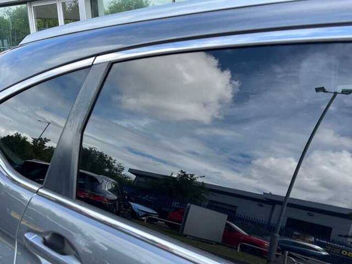 Honda CR-V 2.0 i-VTEC SE Plus Navi SUV 5dr Petrol Auto 4WD Euro 6 (155 ps) 