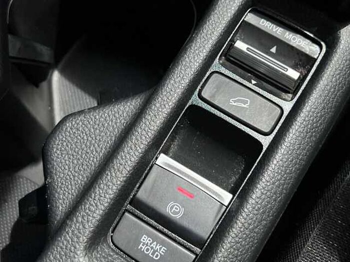 Honda HR-V Hybrid 1.5 h i-MMD Elegance SUV 5dr Petrol Hybrid CVT Euro 6 (s/s) (131 ps) 